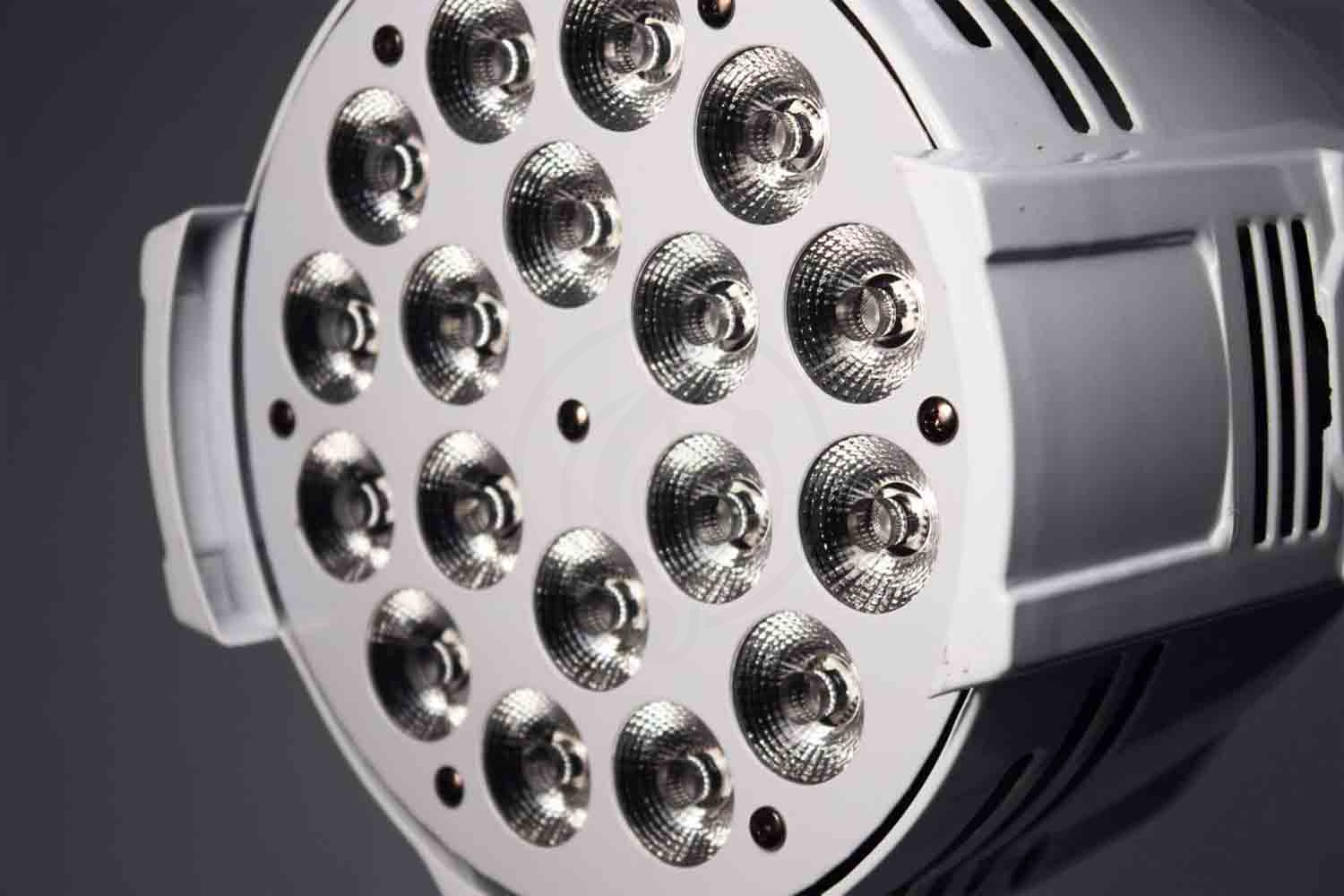 Заливной светильник (LED wash) ART WIZARD WPLA1815RGBWA+UV Светодиодный прожектор 18*15W 6 в1 RGBWA+UV - фото 6