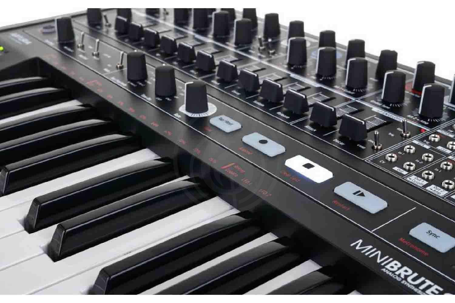 Аналоговый синтезатор Arturia MiniBrute 2 Noir - Аналоговый cинтезаторы - фото 11