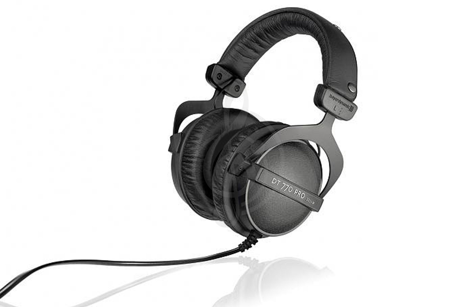 Студийные наушники Beyerdynamic DT 770 PRO (32Ом) - Студийные наушники - фото 1